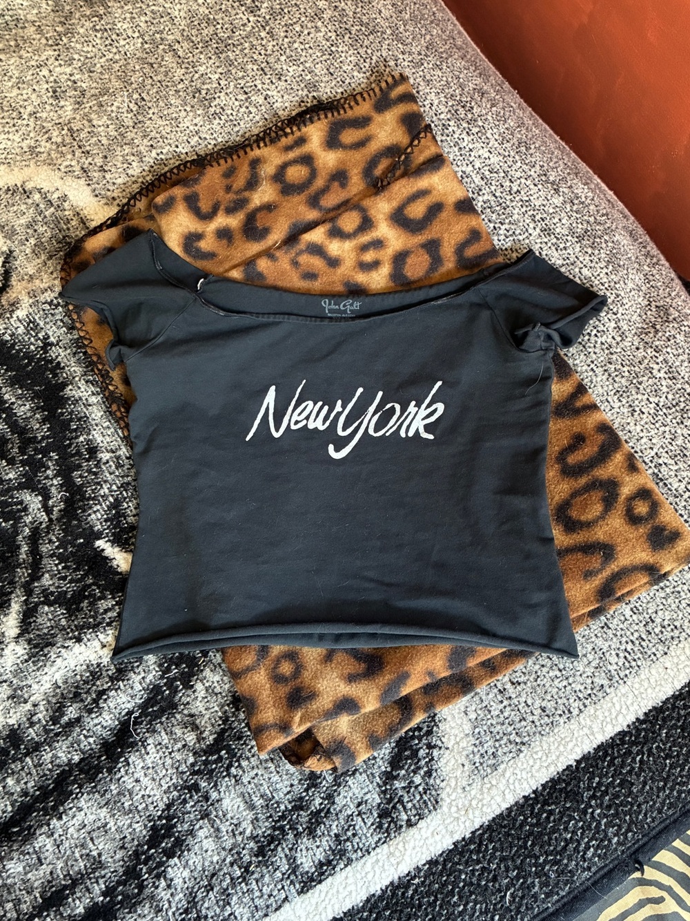 John galt new york top, off the shoulder, best fits a s/m